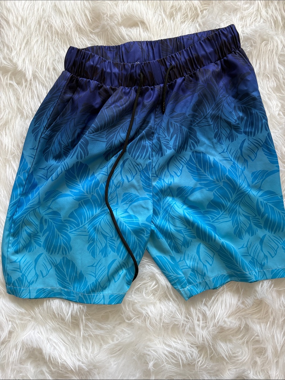 SHEIN Blue Ombre Leaf-Print Athletic Shorts